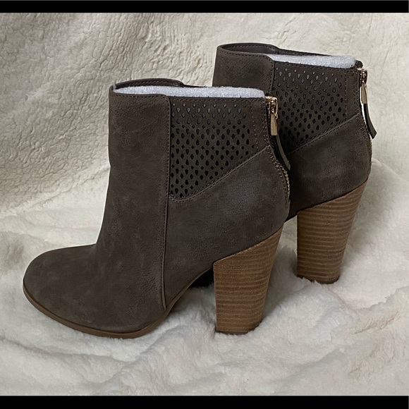 CALL IT SPRING Booties - Picture 2 of 7